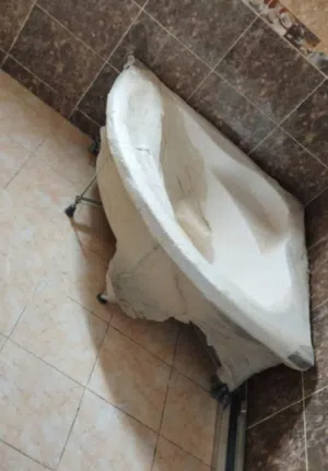 بانيو دوش للبيع مقاس 120*120 جديد بنايلو