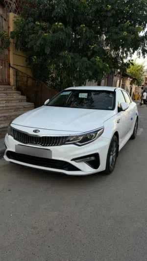 Used Kia Optima in Basra