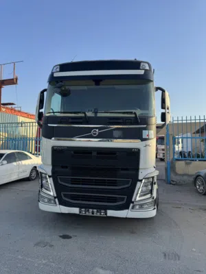 VOLVO 2015 6x4