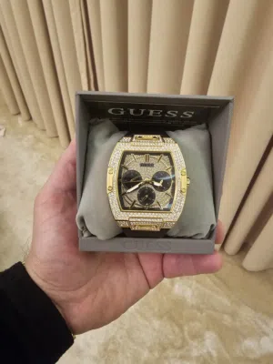 ساعه GUESS الاصليه من الوكيل