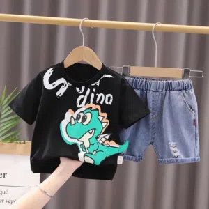 ملابس طلعات للاطفال