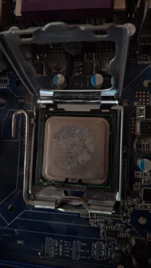 معالج Intel Core 2 Duo E6550 كامل بالمبرد متاعه مستعمل