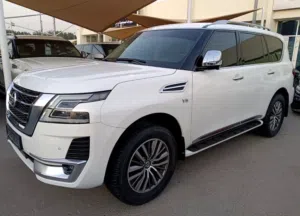 نيسان باترول بلاتينيوم V6 رقم واحد فل اوبشن بقمة نظافة قير و مكينة شد وكالة صبغ وكالة ماعدا قطعتين