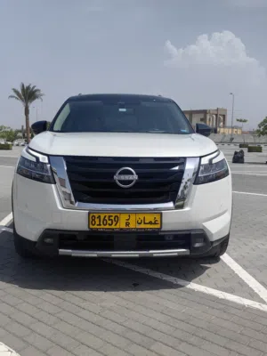 نيسان باثفندر للبيع