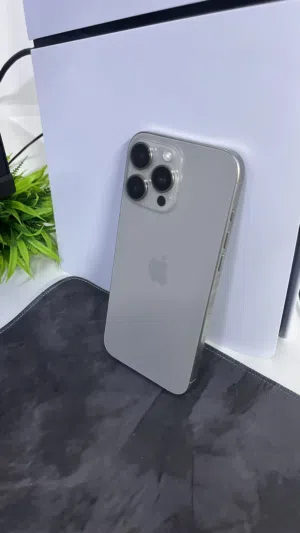 للبيع ايفون 16 برو ماكس بحالة ممتازه