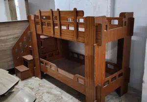 سرير طابقين جديد للبيع