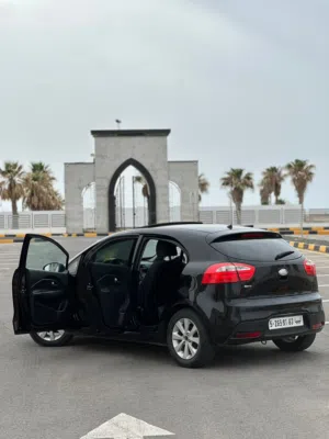 Used Kia Rio in Tripoli