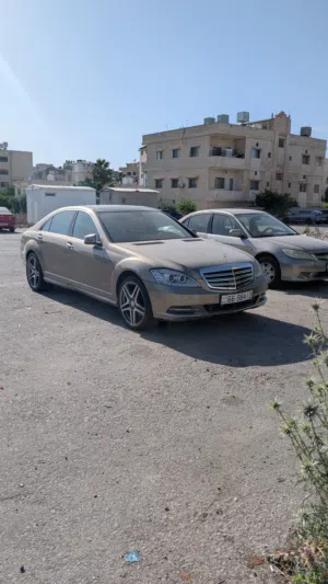 Mercedes Benz