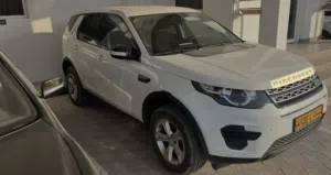 Land Rover Discover 2015 in excellent conditions and low mileage