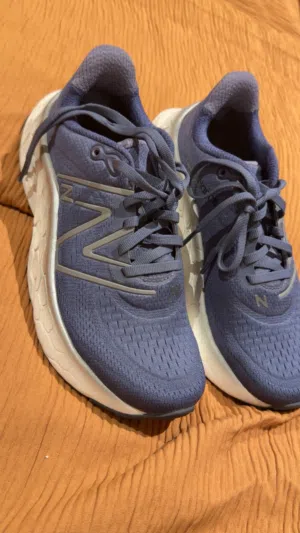 New balance run shoes blue