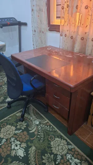 مكتب 110*75 سم مع كرسي
