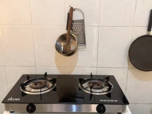 Vacation flat for rent. (1 Bhk ) mahboula Block 1 123 street. On july month.Only for Indians