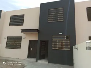 180 m2 3 Bedrooms Townhouse for Rent in Najaf Sultan Residential Complex