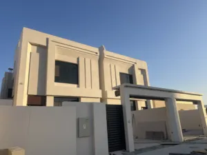 المتبقي فيلا فقط  للبيع بمرتفعات العامرات الثانية بالقرب من مسجد الفردوس سارع في الحجز