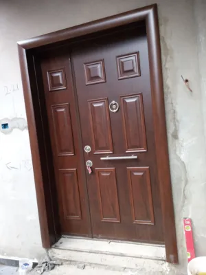 صيانة أبواب وتركيب وصيانة الاثاث وصيانة سرانتيات