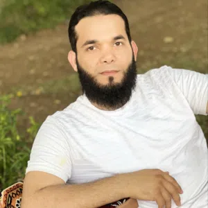 عمر الحسني 