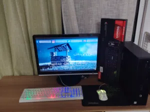 كمبيوتر كامل مكمل بسعر مرتب من شركه HP  خالي من جميع المشاكل متاسب للتعليم وبعض الالعاب وجاهز للتشغي