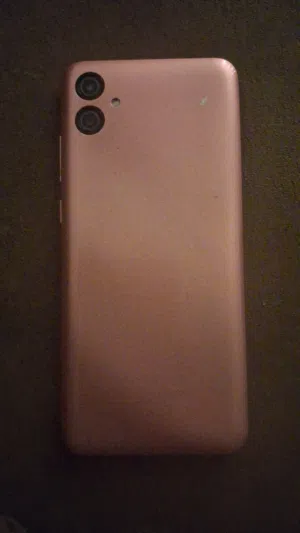 السلام عليكم ورحمة الله وبركاتة عندي تلفون للبيع