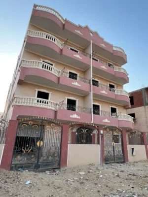 عمارة للبيع في موقع مميز في مدينة بدر