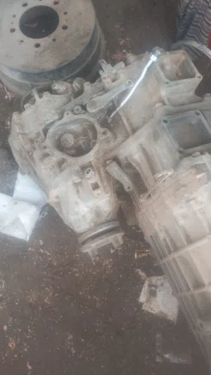قطع غيار من الشارقه