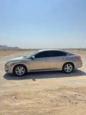 Used Nissan Altima in Al Dhahirah