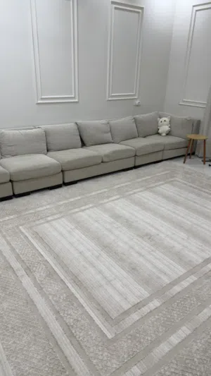 سجادة كبيرة للبيع - نظيفة وبحالة مُمتازة Large Rug for Sale - Excellent Condition