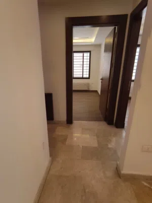 شقه للبيع في دير غبار بالقرب من شارع كرادور عبدون - 15137