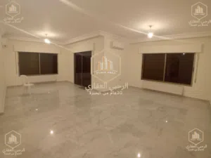 شقة / للايجار / 3نوم / ديلوكس / طابق اول / ديرغبار