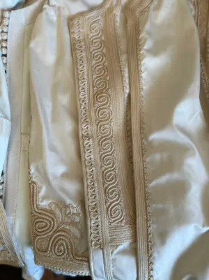 زبون سكاروتا خدمة نص يد