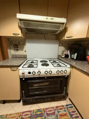 مطبخ ورخام وبوتجاز وشفاط