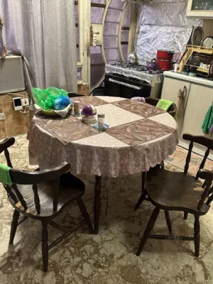 طاولة طعام للبيع