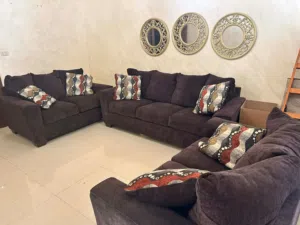 طقم كنب 7 مقاعد مستعمل بحال الجديد جدا للبيع