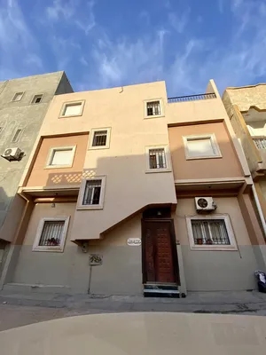 144 m2 4 Bedrooms Townhouse for Sale in Tripoli Edraibi