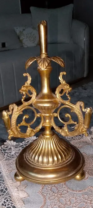 تحفة فرنسية نادرة وموثقة: قاعدة برونز مذهب (Ormolu) - توقيع العالمي J.D Delettrez - القرن 19