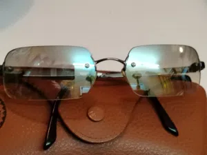 نظاره شمسيه ماركه RAY BAN. الايطاليه الاصليه. جديده استعملت مرتين فقط