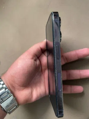 مطلوب ايفون 13 برو يكون سعره من 2500 الي 2900 حوال