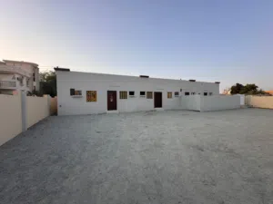 210 m2 5 Bedrooms Apartments for Rent in Al Batinah Liwa
