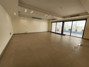 شقة طابقية فاخرة للبيع في عبدون ref : 14383