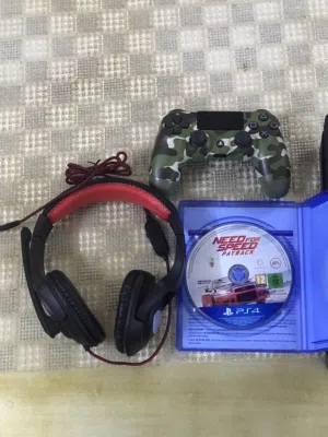 Playstation 4 used In Perfect condition with no software/hardware problems