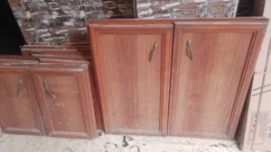 واجهات مطبخ الامنيوم عدد 6 مع رخام مع مجلى حوضين الحاله عادي يصلح للتركيب