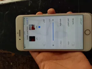 ايفون 6 Plus  تخزينو 64جيجا بايت. لون ذهبي بطارية 72
