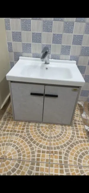 للبيع مغسله مع الكبت