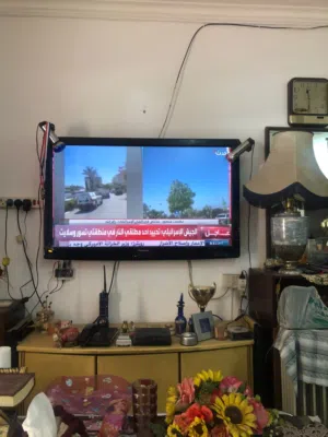 شاشة lcd ب 70
