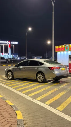 Used Toyota Avalon in Muscat