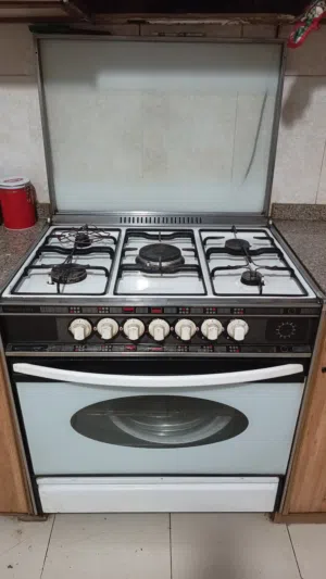 غاز 80cm  مستعمل  5 عيون للبيع