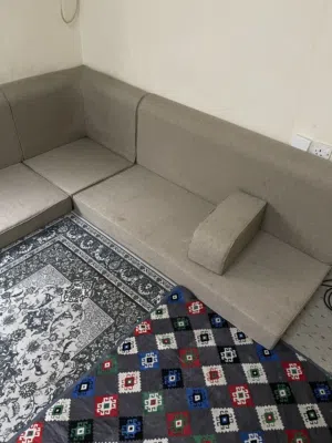 جلسة عربية ثمان قطع و زاوية واحد. مع 6 مراكي