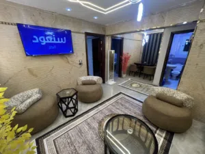 شقه فندقيه للإيجار اليومي والاسبوعي ميامي بحر مباشر من المالك مباشر مكيفه بالكامل واي فاي