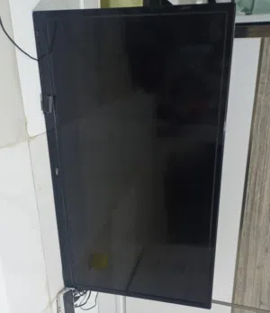 شاشة 43 بوصة lcd