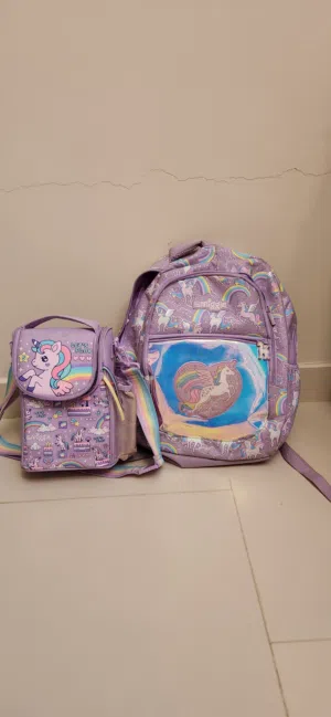 Smiggles bag and lunch bag sets