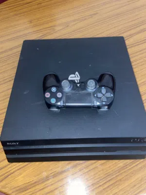 PS4 pro للبيع